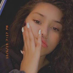 Meet your Posher, Justmine